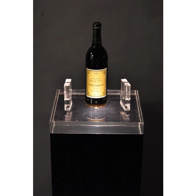 Mid-Century Modern Vintage Mid Century Modern Clear Lucite & Black Acrylic Lighted Pedestal Stand For Sale - Image 3 of 18