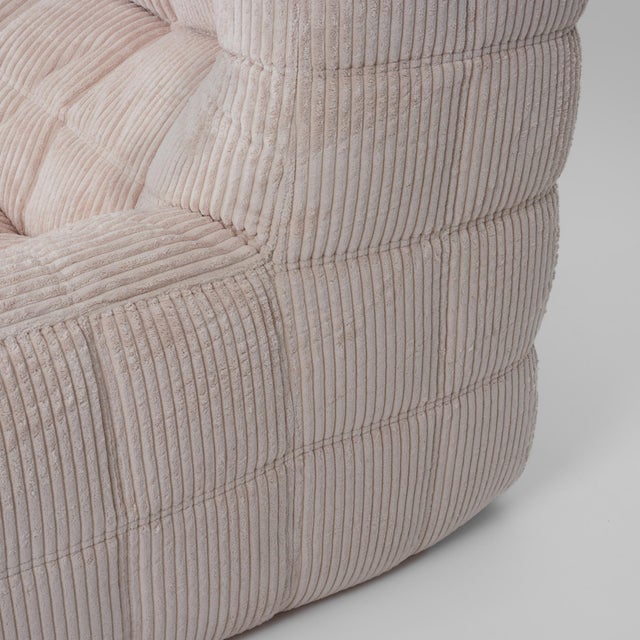 Vintage Kashima 3-Seater Sofa in Vanilla Corduroy - Restored Ligne Roset Original For Sale - Image 10 of 12