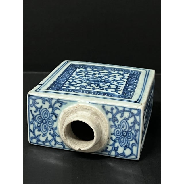 19th Century Chinese Art Blue and White Porcelain Tea Caddy With Wooden Cover For Sale - Image 10 of 10