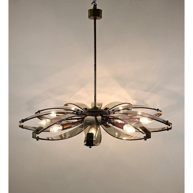 1960s Mid-Century Modern Brass and Glass Chandelier attributed to Fontana Arte, Italy, 1960 For Sale - Image 5 of 12