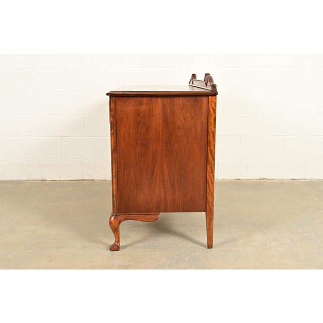 Berkey & Gay Antique Queen Anne Burled Walnut Four-Drawer Dresser, Circa 1920s For Sale - Image 14 of 16