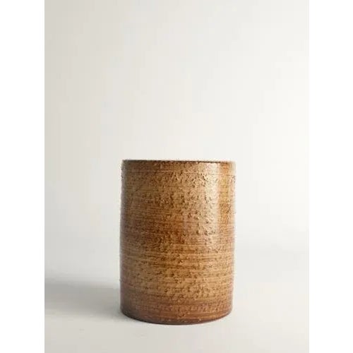 Scandinavian Modern Brown Cylindrical Vase by Jerk Werkmäster for Nittsjö, 1960 For Sale - Image 3 of 9