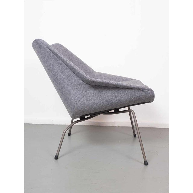 The FM04 armchair was designed by Cees Braakman for Pastoe (the Netherlands) in 1959. This lounge chair has a plywood...