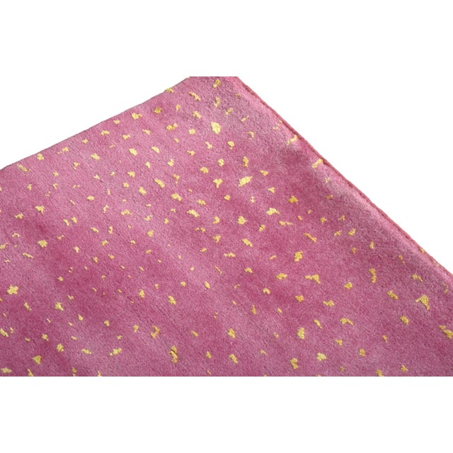 Rug & Kilim's Contemporary Rug in Pink & Gold With Textured Abstract Design For Sale In New York - Image 6 of 7