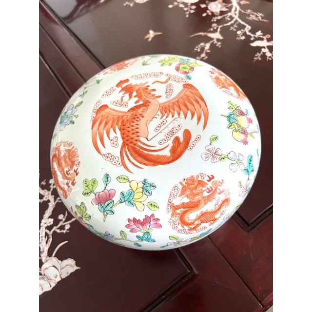 Chinoiserie Vintage Red Pheonix, Dragons & Floral White Porcelain Chinese Covered Serving Bowl (Gift Box), a Pair Available For Sale - Image 3 of 11