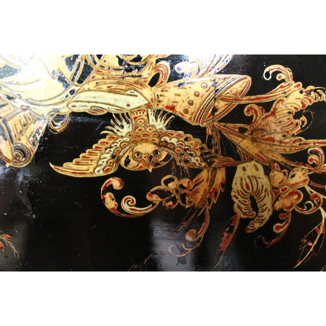 Fine Chinese Export Black Lacquer and Gilt Decorated Tilt Top Table For Sale - Image 10 of 12