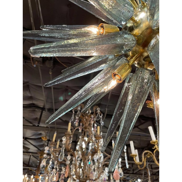 2000 - 2009 Modern Fontano Green Murano Glass & Brass Sputnik Chandelier For Sale - Image 5 of 8