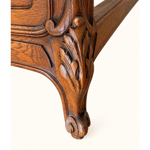 Wood Louis XV Double Bed in Carved Walnut with Roses and Cabriole Legs, 1890s For Sale - Image 7 of 9