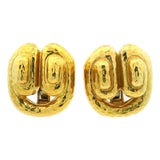 1970s David Webb Hammered 18k Gold Sculptural Clip Earrings, A Pair For Sale
