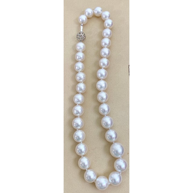 White South Sea Pearls Long Strand Necklace 14 Karat Gold Clasp For Sale - Image 18 of 18