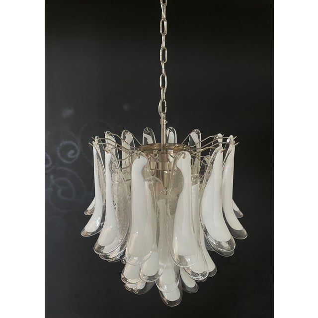 Vintage Italian Murano Chandelier in the style of Mazzega, 1990 For Sale - Image 4 of 18