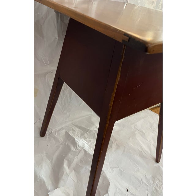 1990s Pine Planks Table / Stand With Tapered Legs For Sale In New York - Image 6 of 10