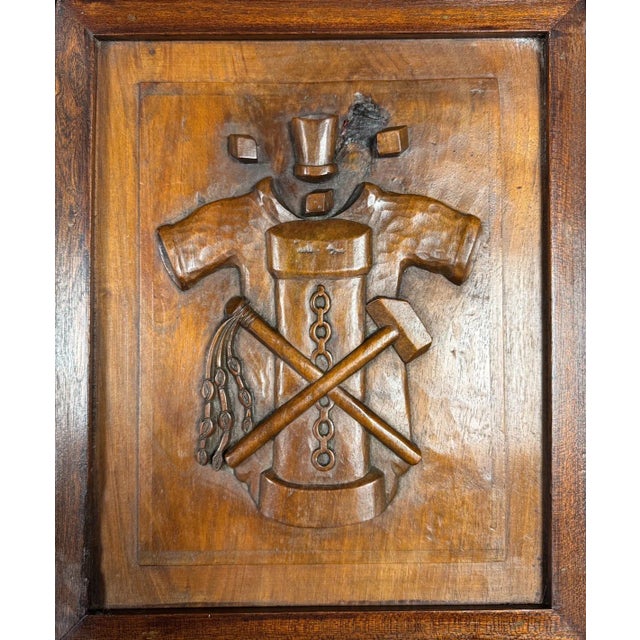 19th Century Craftsman's Sign Bas-Relief Sculpture in Wood, 1800s For Sale - Image 3 of 8