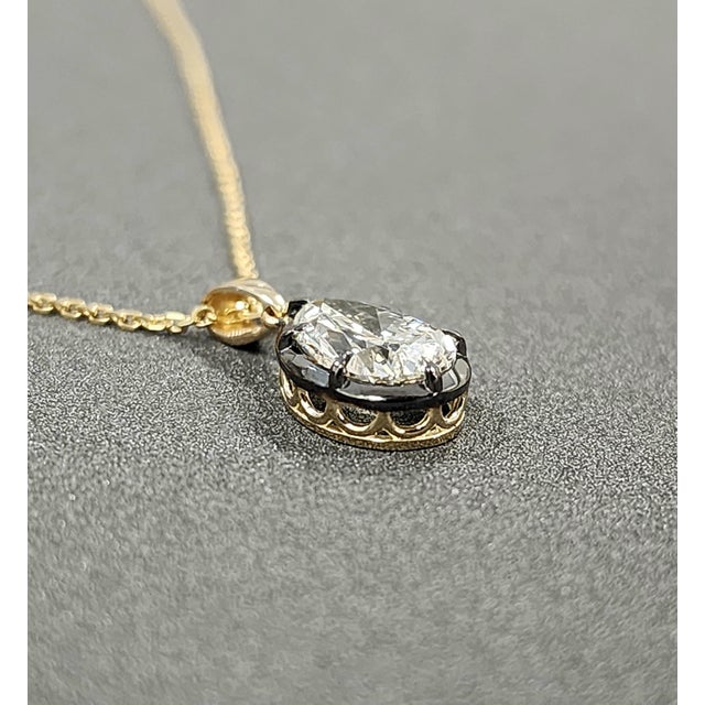 1.51 Ct Gia Certified Natural Pear-Cut Diamond in Collet Pendant Setting For Sale In Chicago - Image 6 of 10