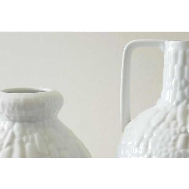 1970s White Porcelain Vases from Kaiser, Germany, 1970s, Set of 2 For Sale - Image 5 of 7