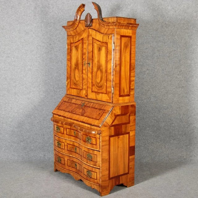 Baroque Baroque Secretaire in Walnut with Insertion Work, 18th Century For Sale - Image 3 of 18