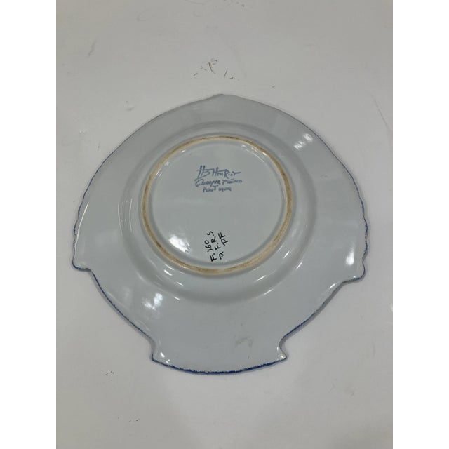 French Country Pair of 1970s Quimper Fish Plates For Sale - Image 3 of 7