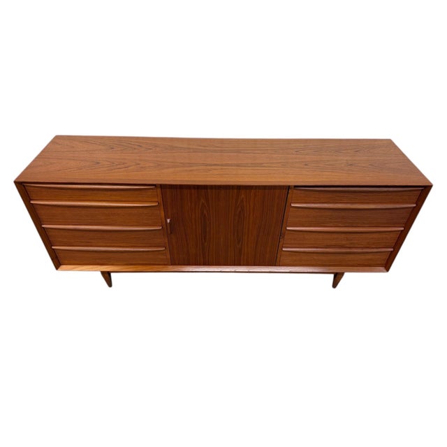 Vintage Danish Modern Teak Triple Dresser - Refinished! For Sale In Philadelphia - Image 6 of 11