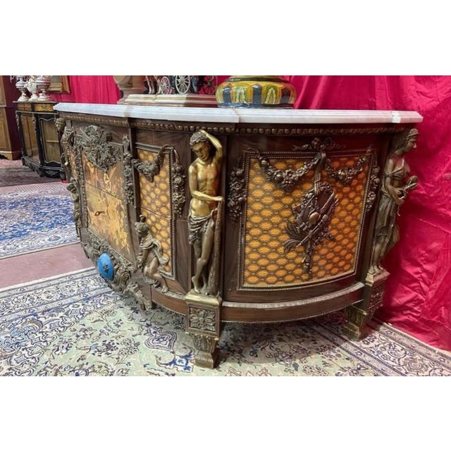 Stunning late 19th century French living room chest of drawers with inlays, chiseled bronzes and 4cm thick veined white...