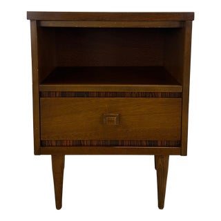 Mid Century Modern Nightstand With Single Drawer For Sale