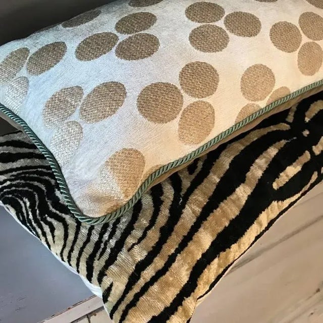 Early 21st Century Amil Cushion Cover from Sohil Design For Sale - Image 5 of 6