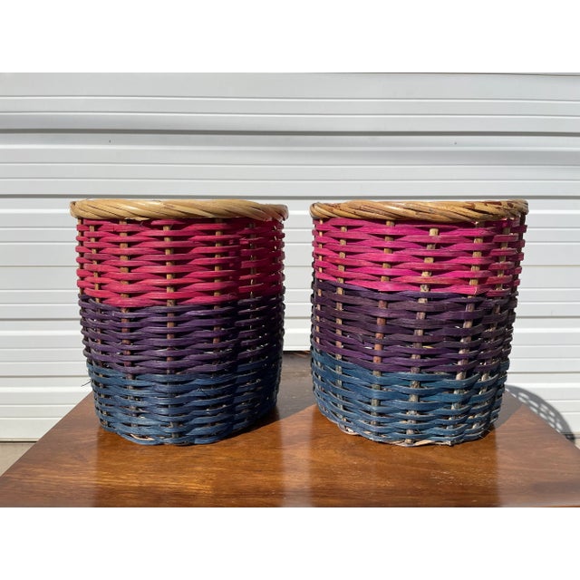 Late 20th Century Vintage Pair of Colorful Handmade Filipino Baskets For Sale - Image 5 of 10