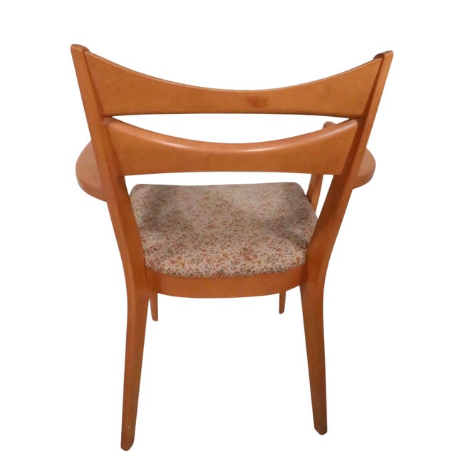 Mid Century Heywood Wakefield Cat's Eye Champagne Model Dining Height Arm Chair M 1553 C For Sale In New York - Image 6 of 12