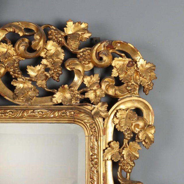 Baroque Mirror in Gilded Pine Wood For Sale - Image 6 of 15