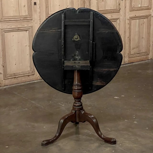 19th Century English Mahogany Tilt-Top End Table For Sale - Image 12 of 13