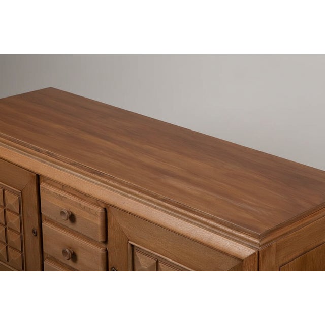 Mid-Century Modern Brutalist Sideboard in Oak attributed to Dudouyt, France, 1940s For Sale - Image 3 of 6