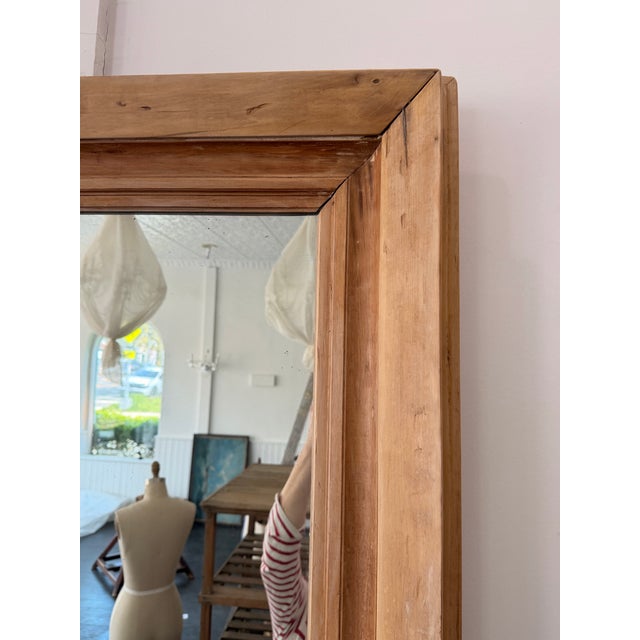 1930s English 19th C Pine Mirror With Old Glass in Good Condition For Sale - Image 5 of 8