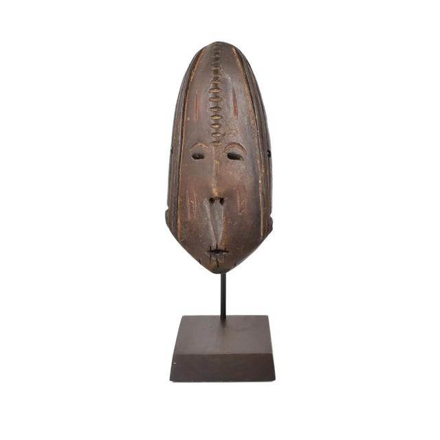 African Early 20th Century Azande Mask on Custom Stand For Sale - Image 3 of 7