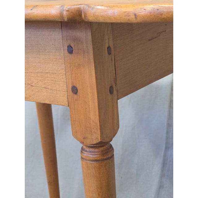 Wood Antique New England Queen Anne Beechwood Tea Table, Porringer-Top, Circa 1800 For Sale - Image 7 of 14