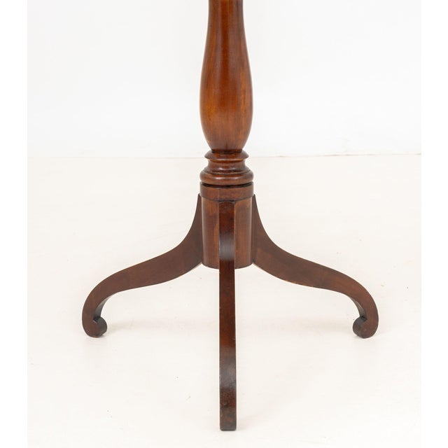 Federal Mahogany Lamp Table For Sale - Image 4 of 5