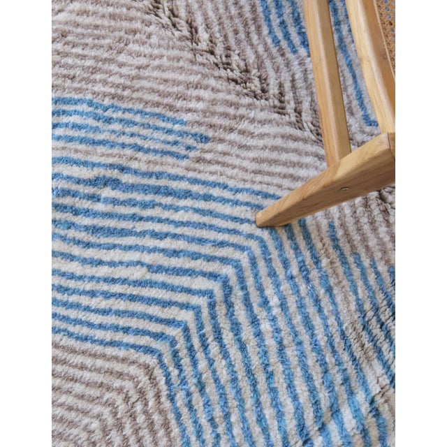 Moroccan Beni MRirt Wool Rug - 10.1 X 7 Ft For Sale - Image 4 of 8