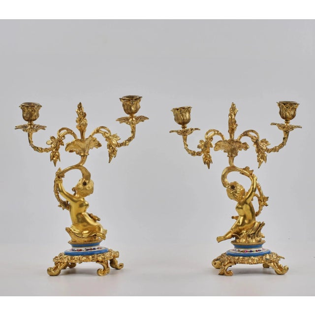Allegories of Painting Mantel Clock in Gilded Bronze, Early 20th Century For Sale - Image 3 of 11