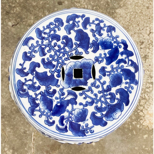 Vintage Blue and White Ceramic Lotus Motif Garden Stool For Sale In Kansas City - Image 6 of 8