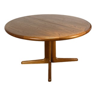 1970s Mid Century Danish Modern Teak Round Dining Table With Leaf For Sale