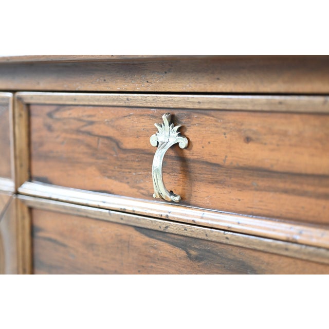 Baker Furniture Style Italian Louis XV Style Rosewood Writing Desk | Newly Refinished For Sale - Image 16 of 18