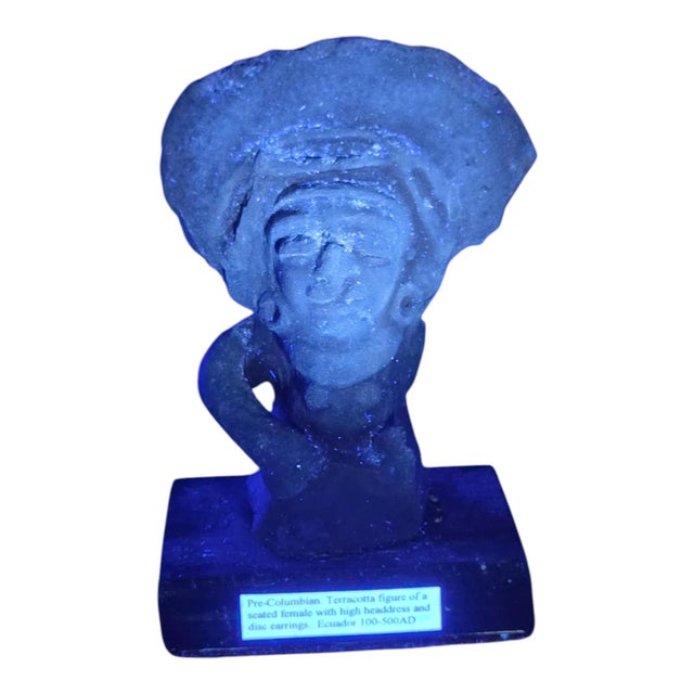 Large Pre-Columbian Jama-Coaque Seated Female Figure, 100 BCE-500 CE For Sale - Image 13 of 17