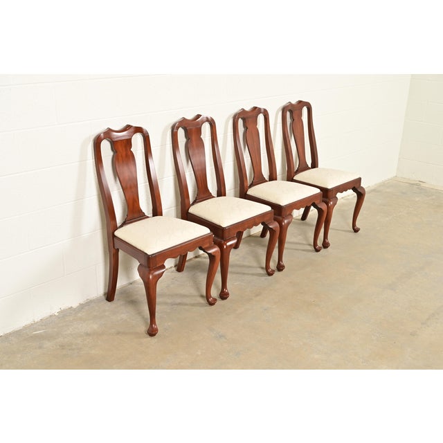 Henkel Harris Queen Anne Solid Cherry Wood Dining Chairs, Set of Four For Sale - Image 13 of 13