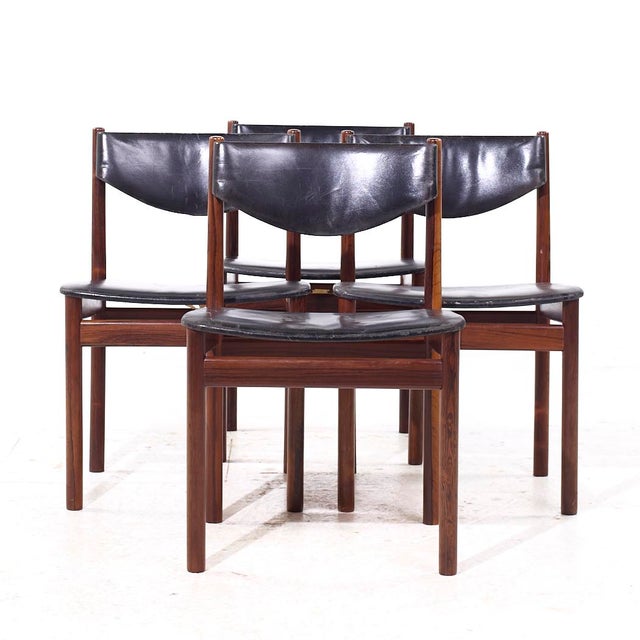 Ejner Larsen & Aksel Bender-Madsen Mid Century Danish Teak Dining Chairs - Set of 4 Each chair measures: 19.75 wide x 17.5...