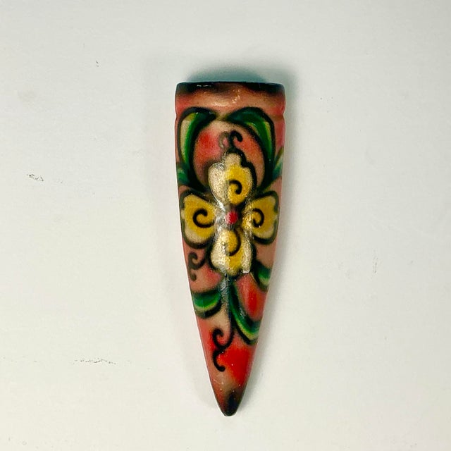 1940s Vintage Southwestern Navajo Mexican Style Chalkware Wall Pocket For Sale - Image 6 of 14