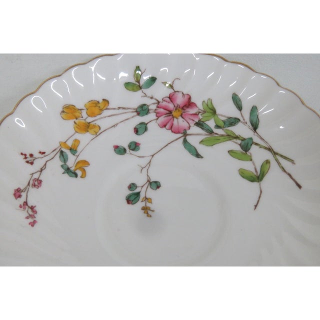 Minton Dainty Sprays England Bone China Flowers Tea Cup and Saucer 2pc Set 5033b For Sale - Image 11 of 12