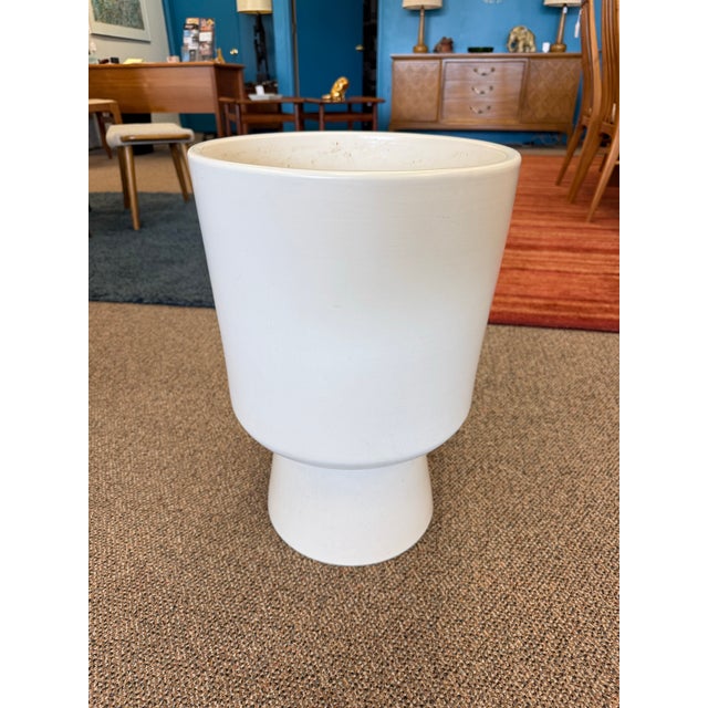 Offering this large mid century modern matte white Ceramic Chalice Planter designed after Malcolm Leland for Architectural...
