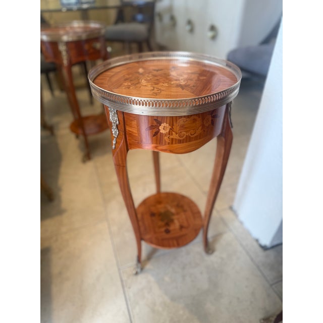 Chestnut Late 19th Century French Marquetry Inlay Side Table With Brass For Sale - Image 8 of 15
