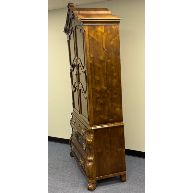 French Henredon Villandry Collection Burled Walnut Bombe French Armoire For Sale - Image 3 of 12
