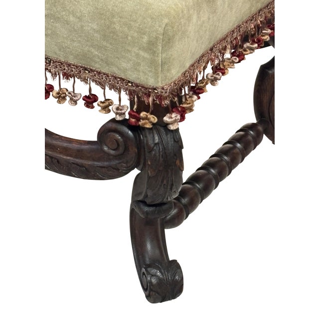 French Restauration Style Walnut Upholstered Bench, Circa 1900 For Sale In San Francisco - Image 6 of 6