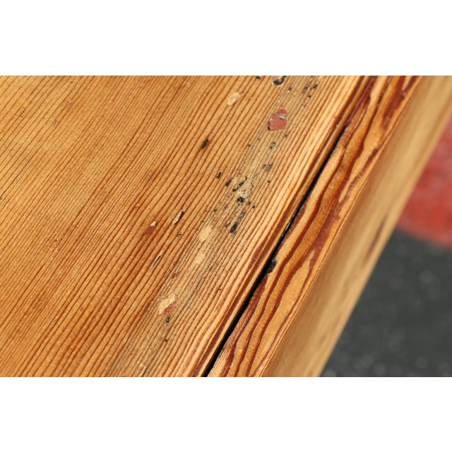 19th Century French Provincial Farmhouse Pine Drop-Leaf Dining Table For Sale - Image 11 of 18
