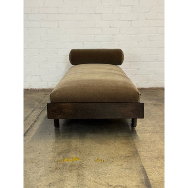 Madura Series Daybed in Ebony For Sale - Image 14 of 18